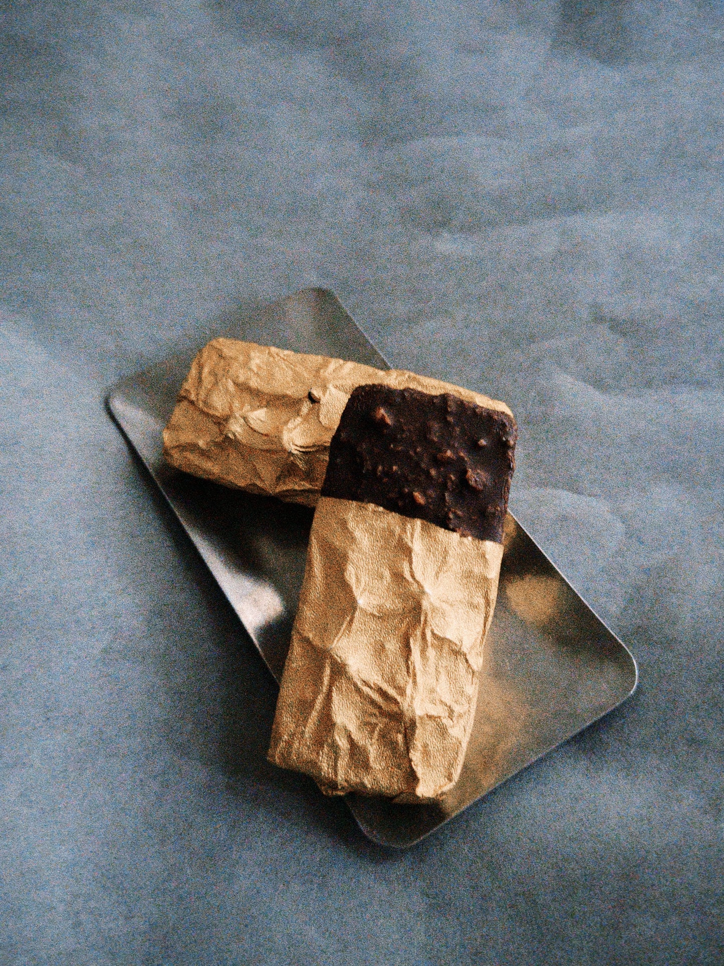 大人感之微苦朱古力!80%黑朱古力脆皮 · 特濃榛子金磚費南雪 (4入)