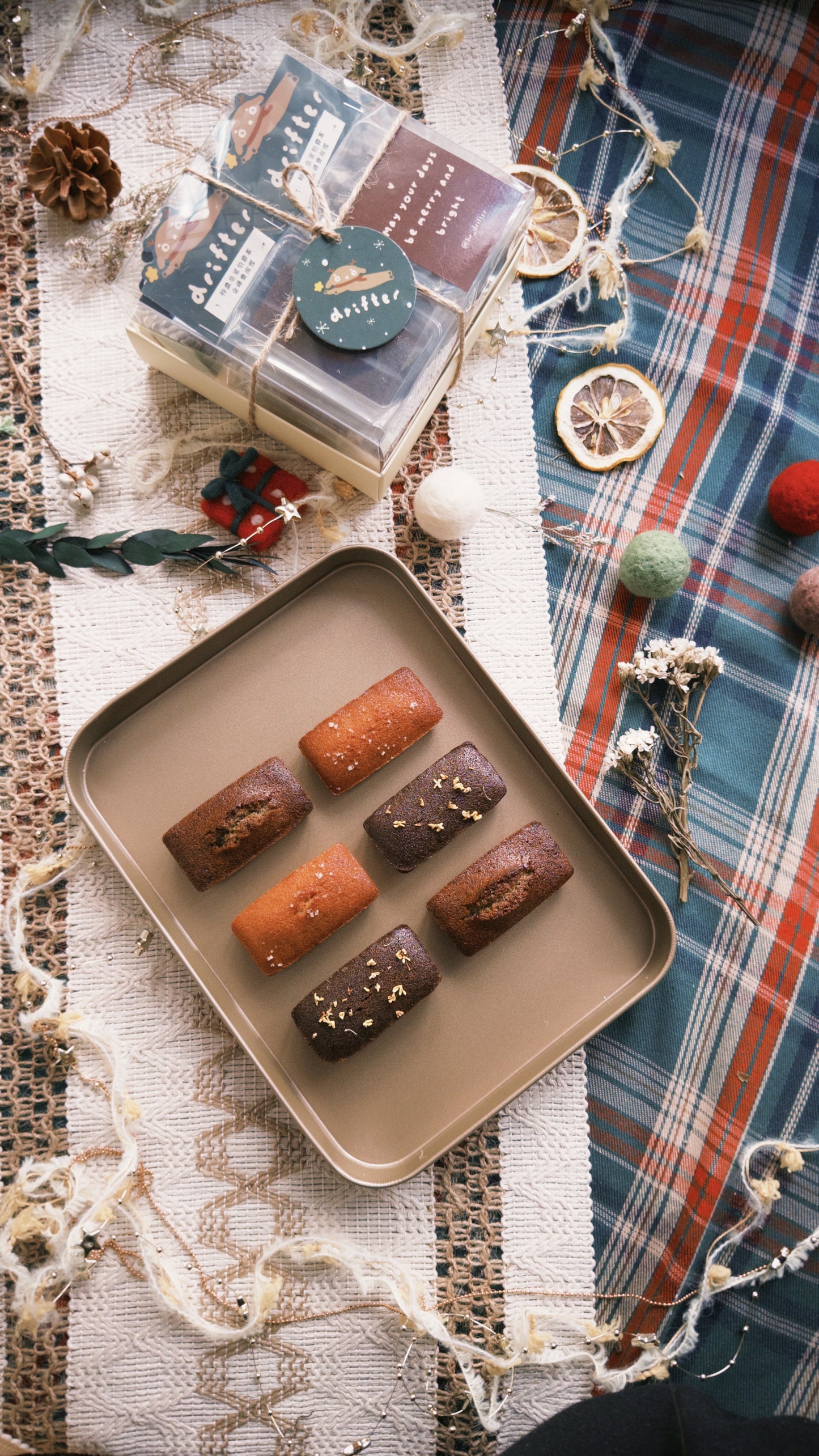 \ 不扣成本義賣捐至仁濟緊急援助基金支援大埔宏福苑受影響人士 / 經典小金磚費南雪組合 premium mini financiers set (1組6入♡) | 每筆訂單購買數量上限為2組。