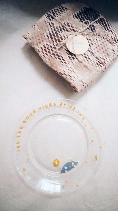 \ 不扣成本慈善義賣 / 𝙙𝙧𝙞𝙛𝙩𝙚𝙧 一週年限定玻璃碟 及 premium financiers tasting set (1組4入金磚費南雪♡) | 每筆訂單購買數量上限為2組。