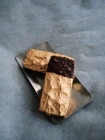 大人感之微苦朱古力！80%黑朱古力脆皮 · 特濃榛子金磚費南雪 (4入)